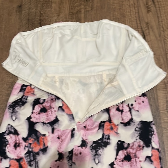 JCREW Colorful Strapless Floral Dress Size 4 with Pockets & non-slip support fit - Picture 6 of 10